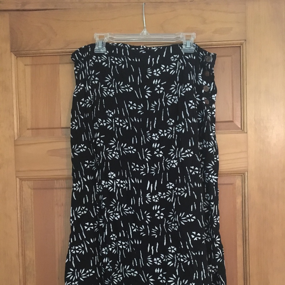 Orvis Midi Length Linen Skirt